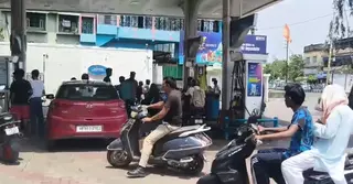 মধ্যপ্রাচ্য সংকট: জ্বালানির দাম বাড়ালো ভারত